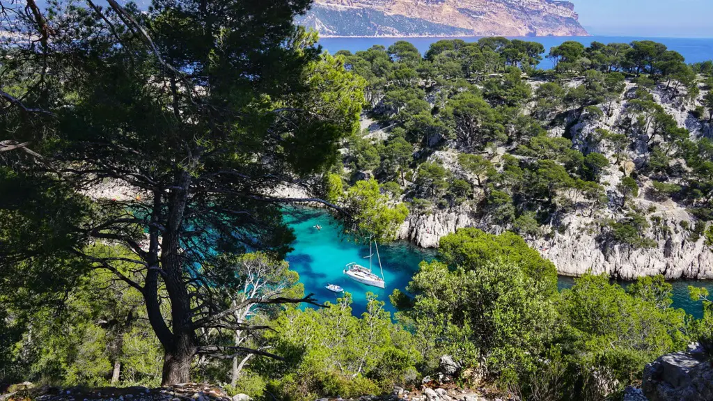 Best Beaches of Calanques National Park in Provence | SWTliving