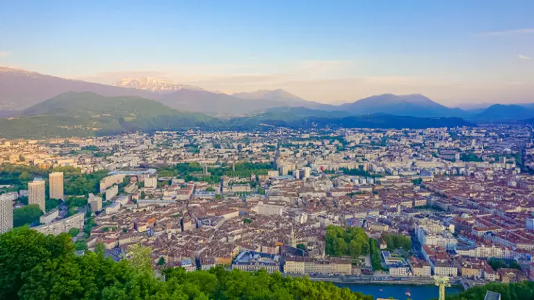 13 Things To Do in Grenoble and Where to Stay | SWTliving